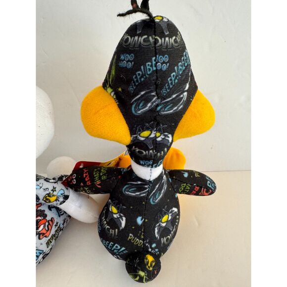 Looney Tunes Sticker Bomb Stuffed Animal Plush set of 3 Bugs Bunny Daffy Taz NEW - Picture 8 of 9